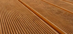 Behandelingsolie voor thermich behandeld hout zoals terassen en tuinhuizen
