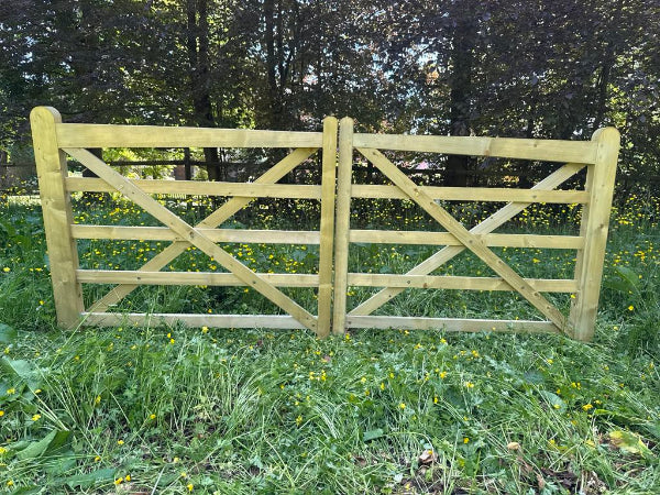 Portail anglais imprégné de pin Premium