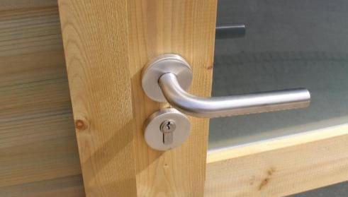 Ligne de luxe moderne porte simple EPDM/plaque métallique