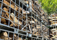 1 kuub goedkoop droog brandhout kopen – Mix van eik, beuk en es, 3 jaar natuurlijk gedroogd en direct stookbaar.